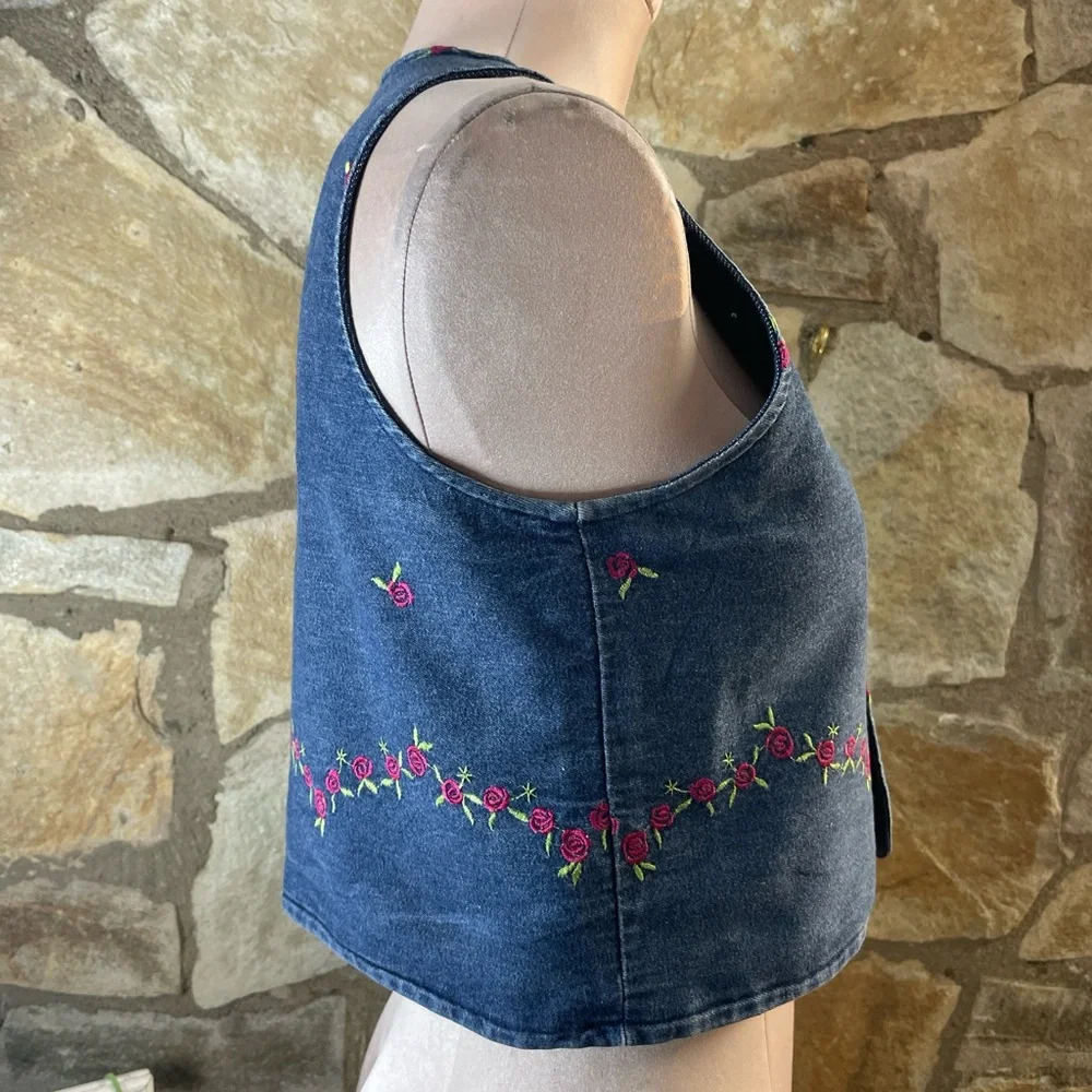 Vintage Handmade Denim Embroidered Vest 🌹 - Picture 5 of 8